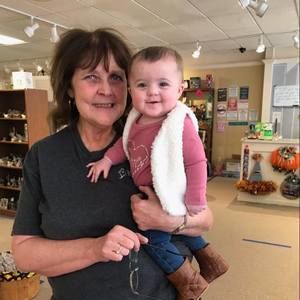 Meet your Posher, Debbie